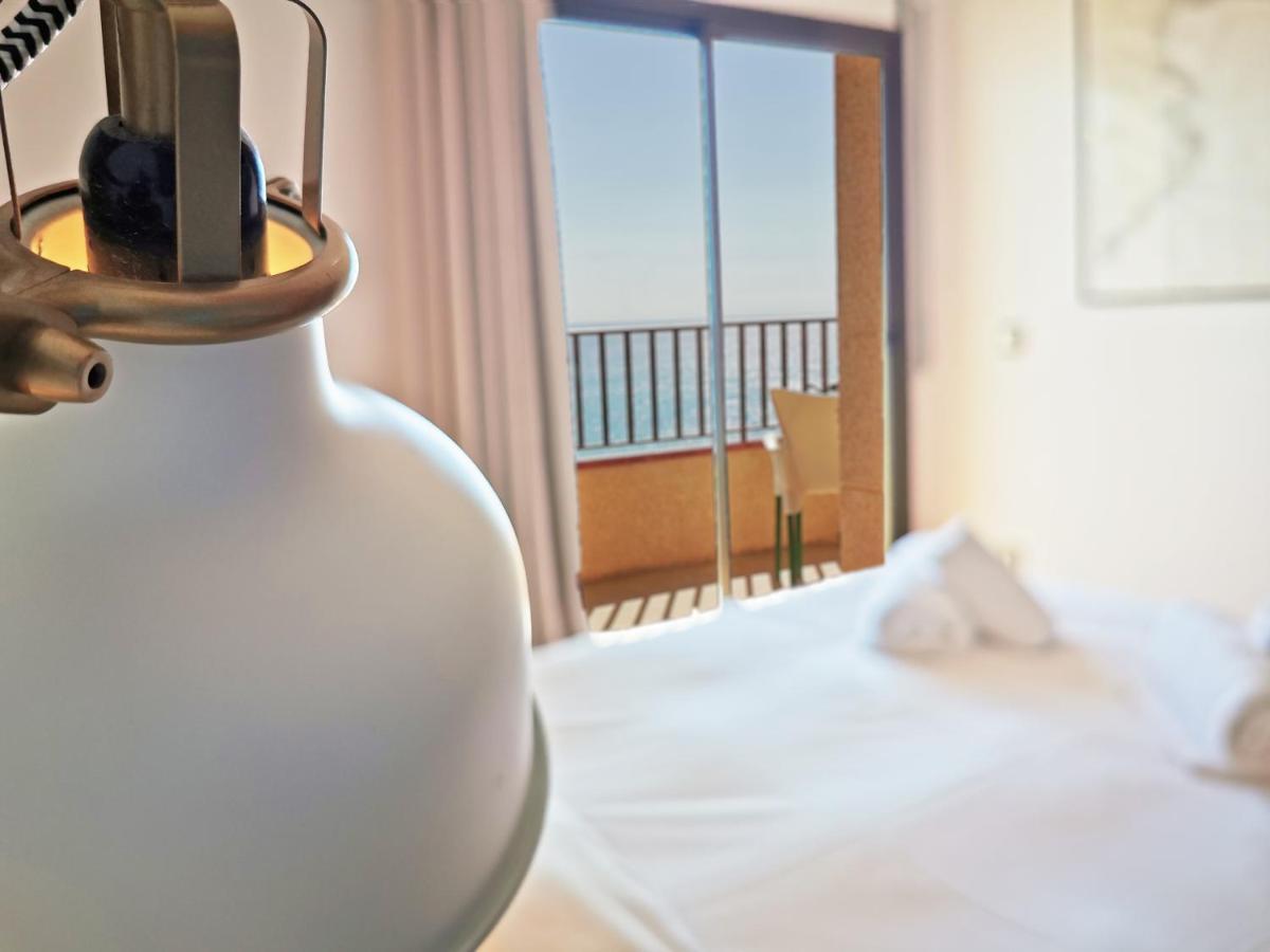 Apartaments Primera Linea Torre Valentina سان أنتوني دي كالونخي المظهر الخارجي الصورة