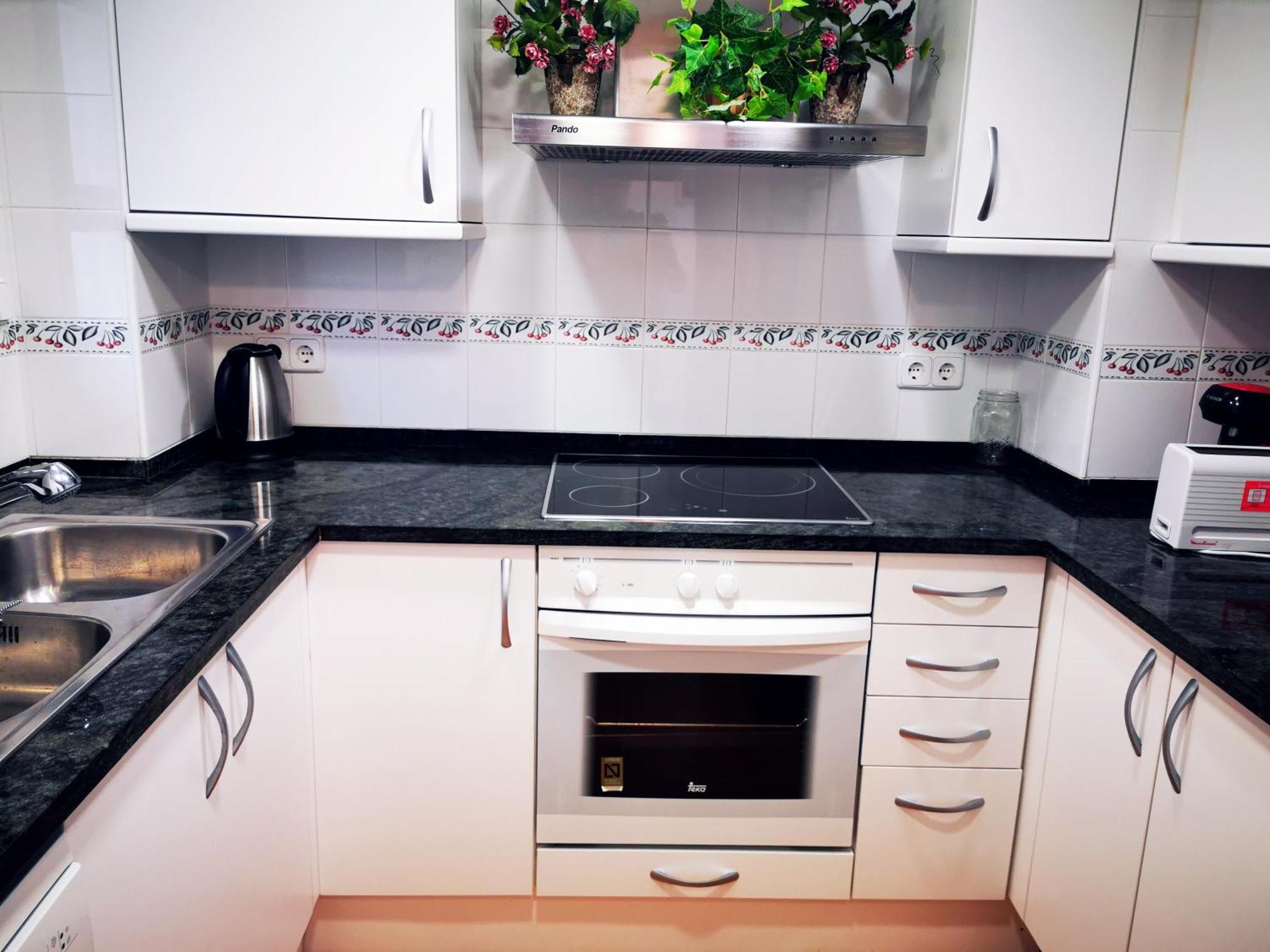 Apartaments Primera Linea Torre Valentina سان أنتوني دي كالونخي الغرفة الصورة