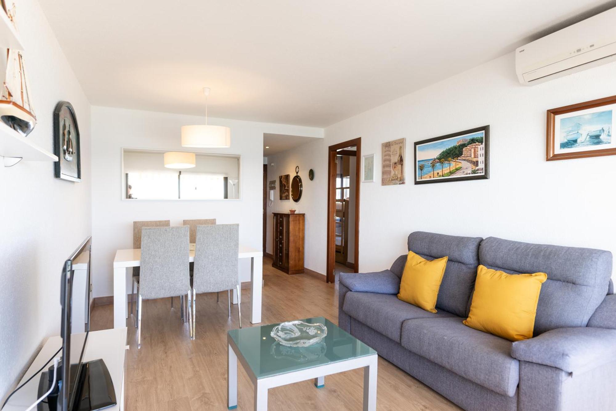 Apartaments Primera Linea Torre Valentina سان أنتوني دي كالونخي المظهر الخارجي الصورة