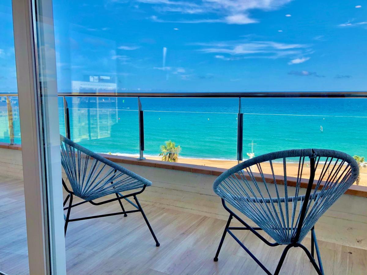 Apartaments Primera Linea Torre Valentina سان أنتوني دي كالونخي المظهر الخارجي الصورة